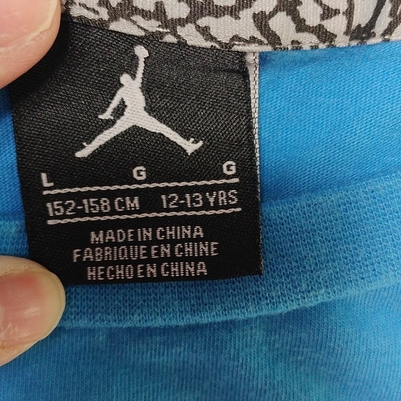 Michael Jordan #23 boys large sized youth long sleeved t shirt - Picture 2 of 12